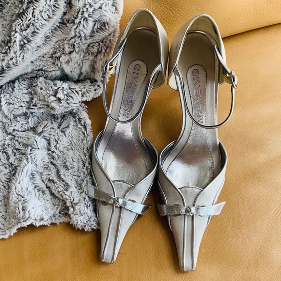 Givenchy Shoes - Vintage Givenchy silver and gray satin shoes 38